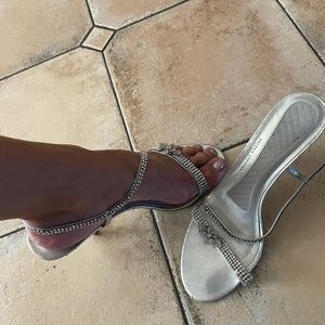 Super pretty Cocktail heels.